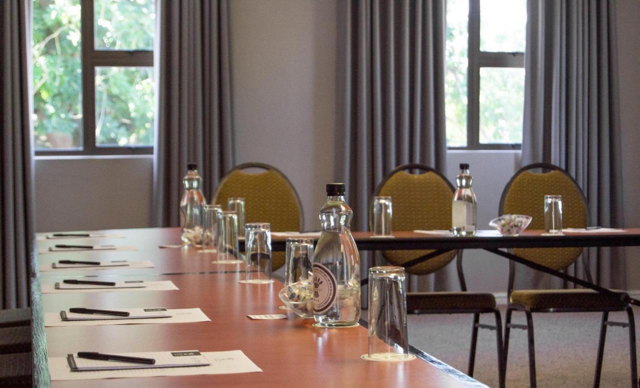 Ruslamere Hotel And Conference Centre Дърбанвил Екстериор снимка