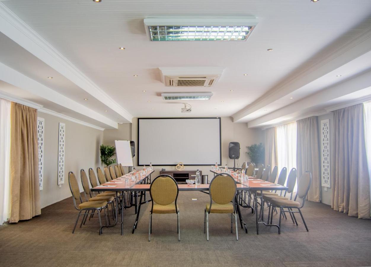 Ruslamere Hotel And Conference Centre Дърбанвил Екстериор снимка